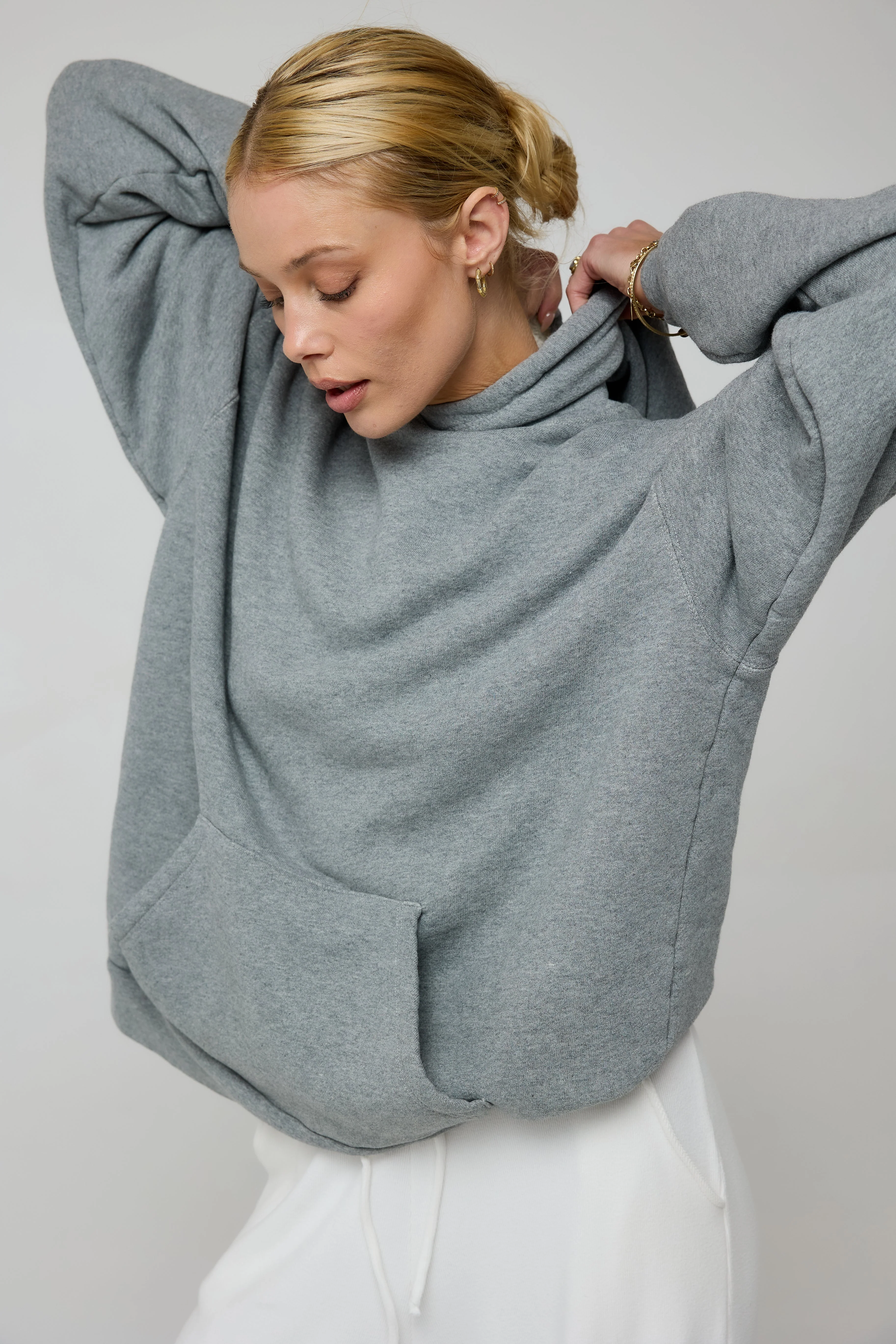 Leo Hoodie in Grey - Image 3