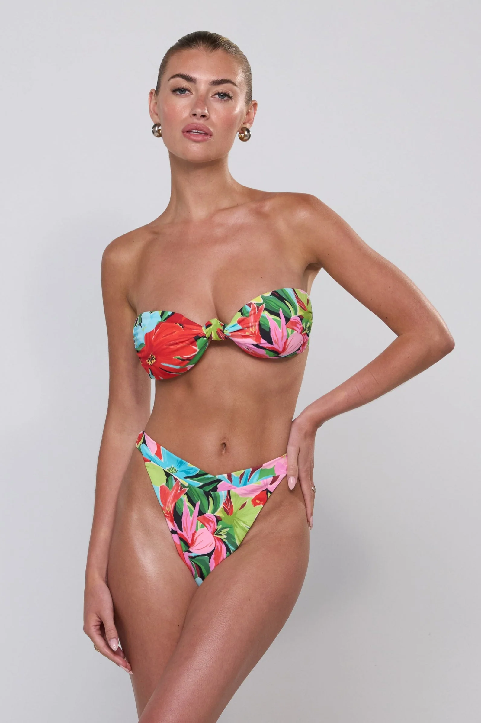 Spencer Bikini Top in Tropicana - Image 4